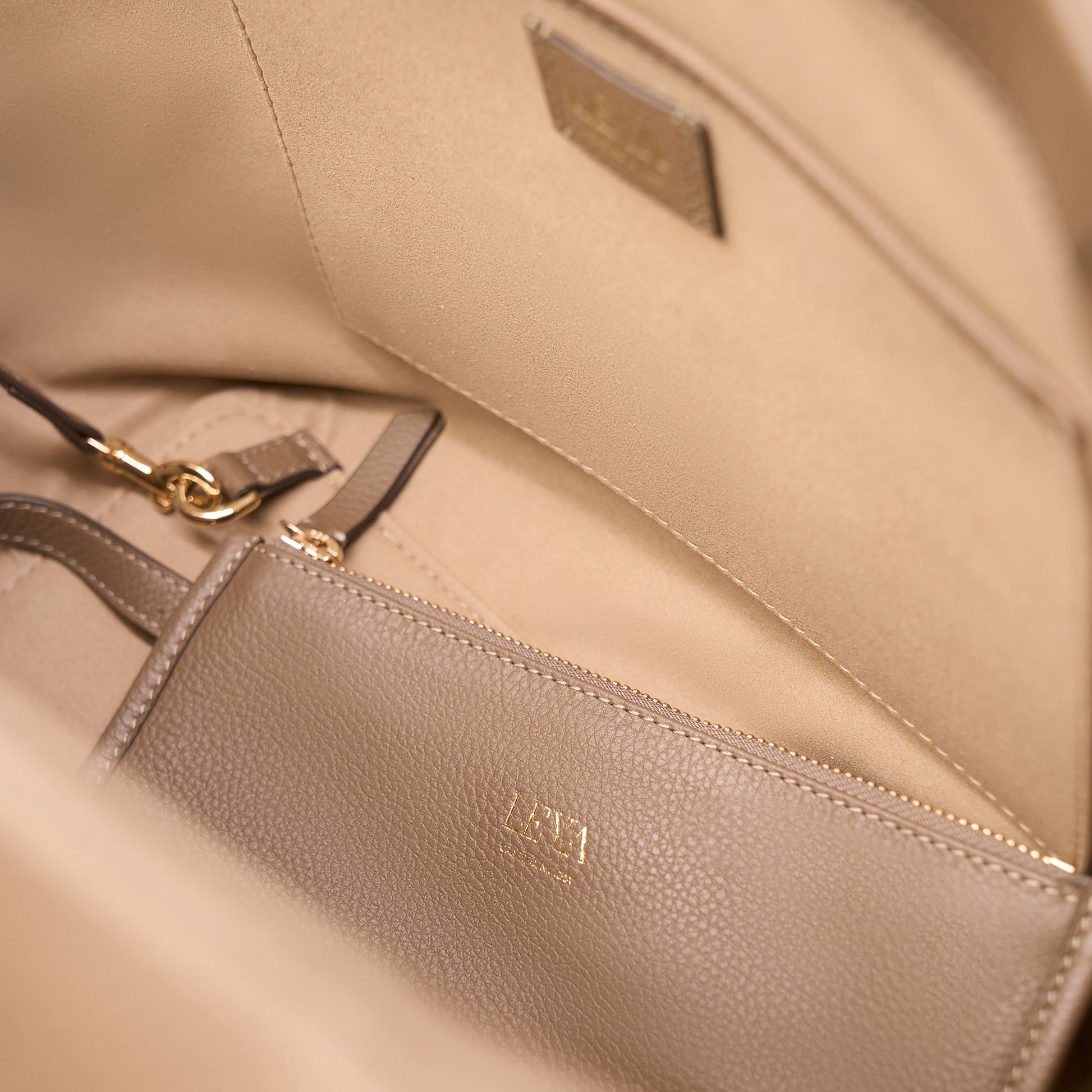 Close up of Atlas Tote Taupe